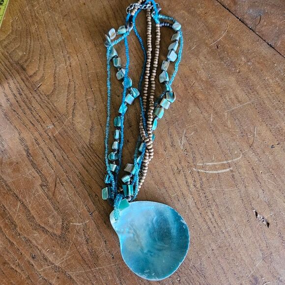 Boho Shell & Brown Bead Necklace | Statement Jewelry | Beachy | Chicos | Unique - Picture 3 of 4